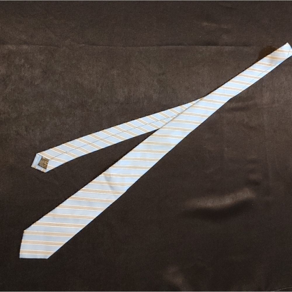 Hugo boss tie - Picture 3 of 5